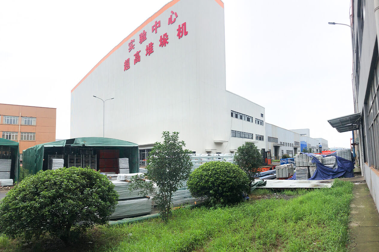 HUAYIDE 36-Meter Clad Rack Warehouse Stacker Experimental Center